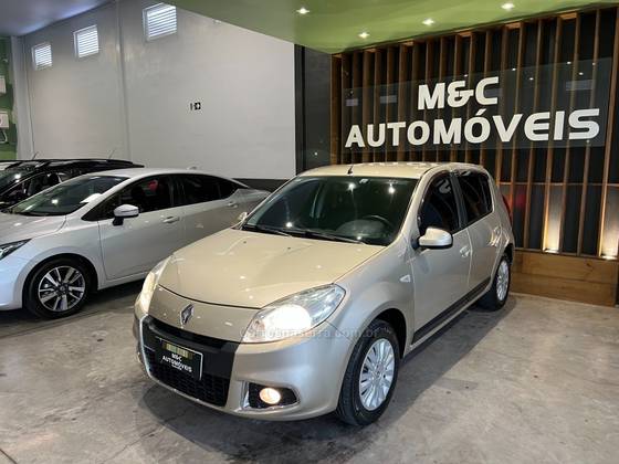 RENAULT SANDERO 1.6 PRIVILÉGE 16V FLEX 4P AUTOMÁTICO RENAULT SANDERO 1.6 PRIVILÉGE 16V FLEX 4P AUTOMÁTICO